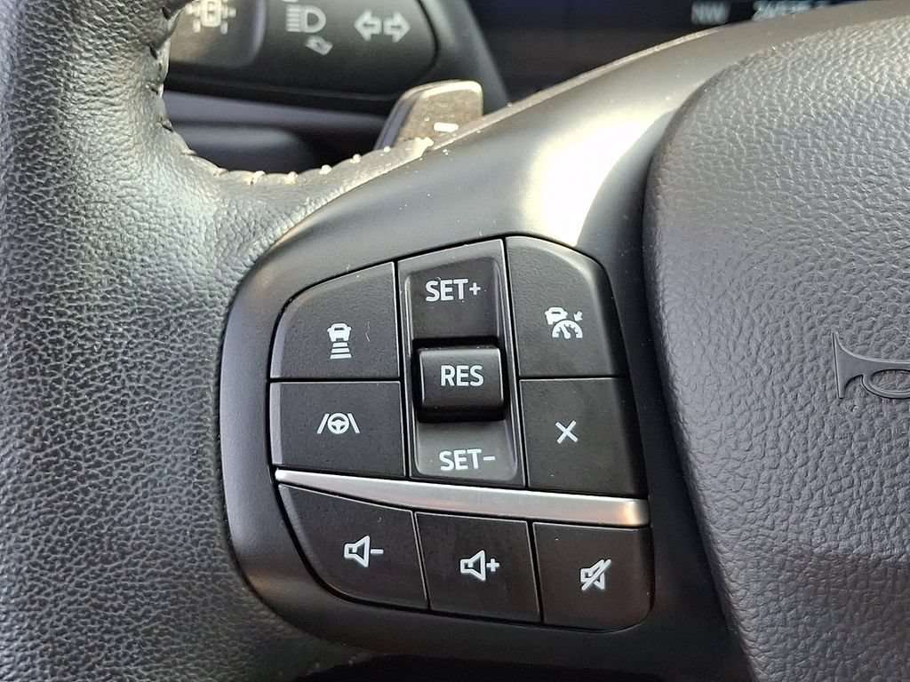 Certified 2020 Ford Escape Titanium AWD/4WD image 22