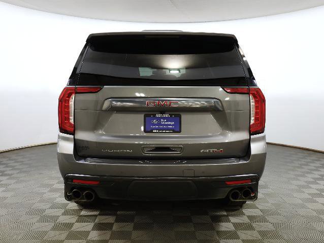 Used 2022 GMC Yukon XL AT4 w/ Technology Package image 3