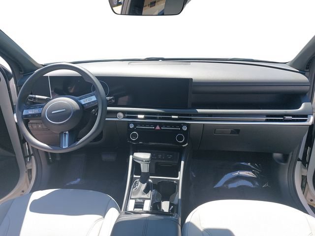 Used 2025 Hyundai Santa Cruz SEL FWD image 9