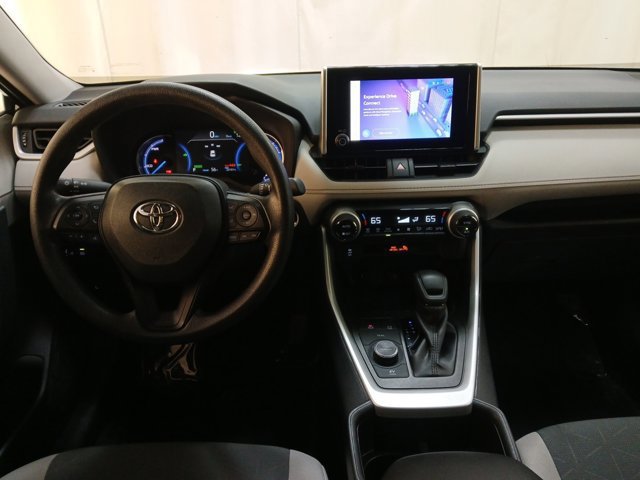 Used 2025 Toyota RAV4 XLE image 9