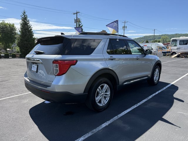 Certified 2023 Ford Explorer XLT AWD/4WD image 7
