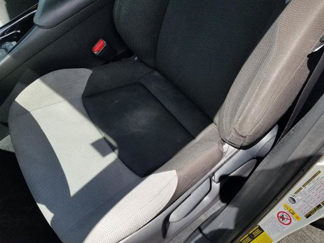 Used 2019 Toyota C-HR XLE FWD image 11