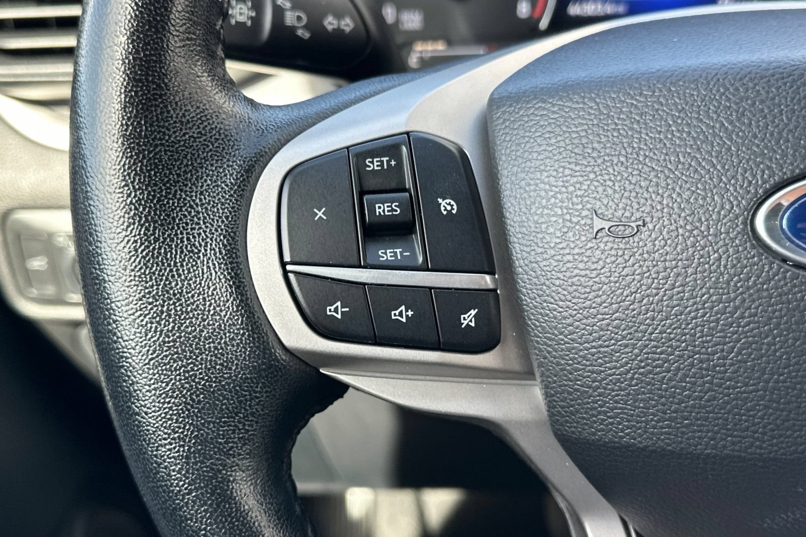 Certified 2022 Ford Explorer XLT AWD/4WD image 26