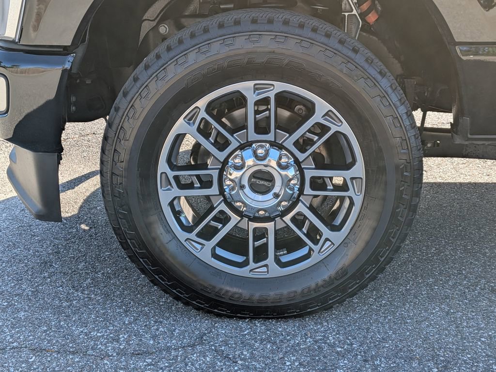 Certified 2025 Ford F250 Platinum w/ Platinum Plus Package image 11