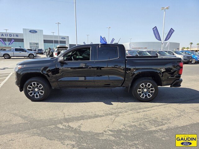 Used 2024 Chevrolet Colorado LT w/ LT Convenience Package III RWD image 4