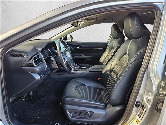 Used 2022 Toyota Camry SE w/ Convenience Package FWD image 14