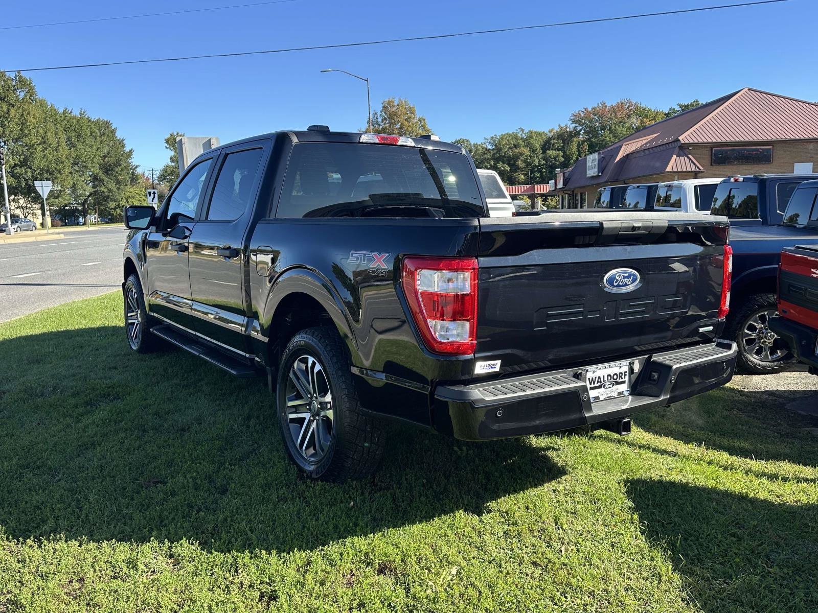 Certified 2023 Ford F150 XL w/ STX Appearance Package AWD/4WD image 4