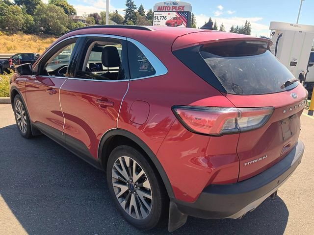 Certified 2020 Ford Escape Titanium AWD/4WD image 2