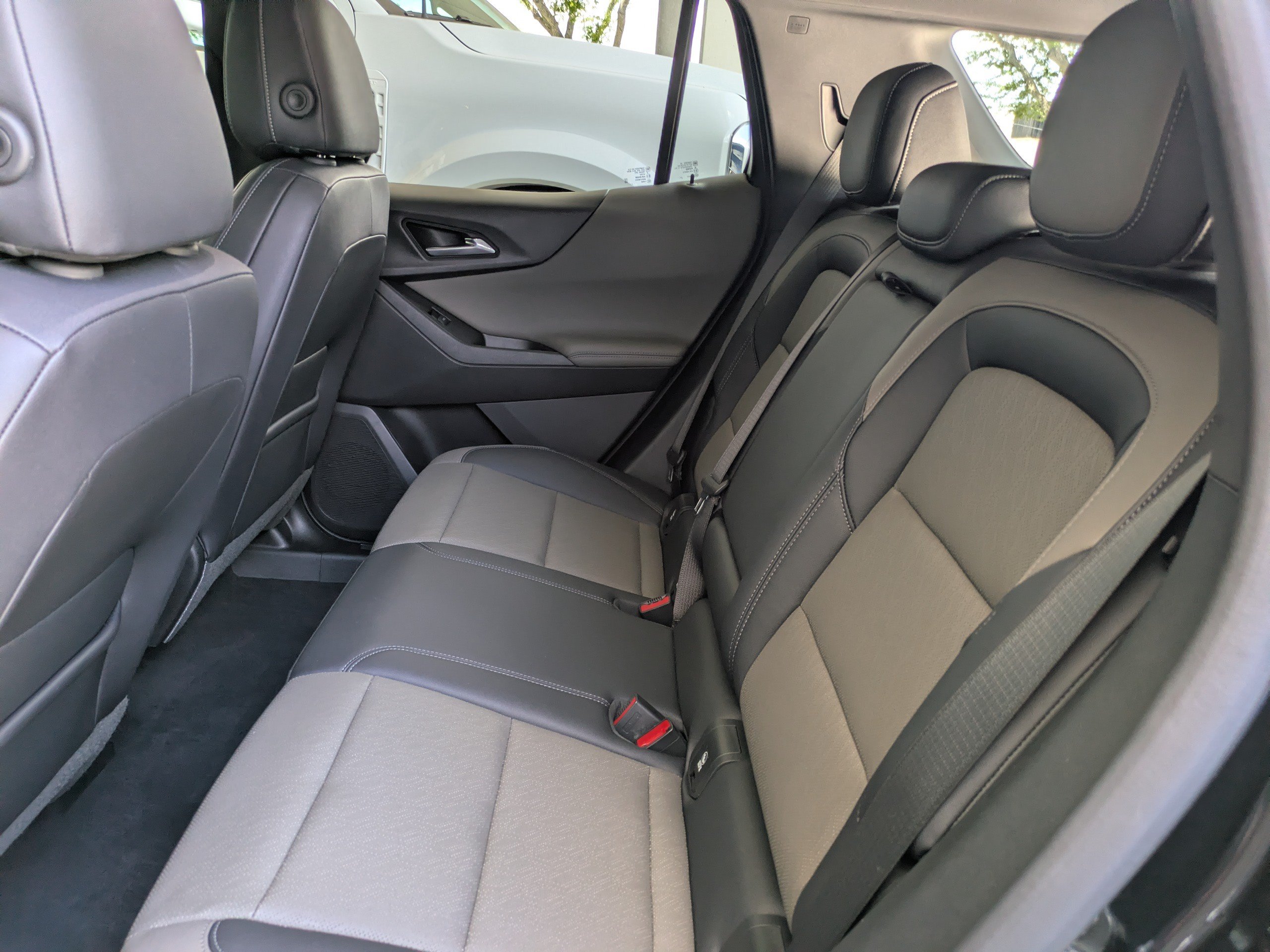 Used 2025 Chevrolet Equinox LT w/ Convenience Package II FWD image 15