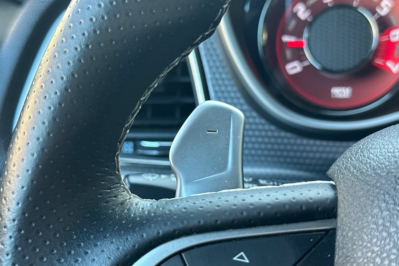 Used 2018 Dodge Challenger SRT Hellcat RWD image 36