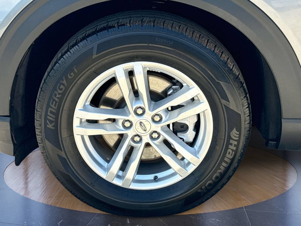 Certified 2023 Ford Explorer XLT RWD image 36