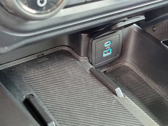 Certified 2025 Ford Bronco Badlands AWD/4WD image 13