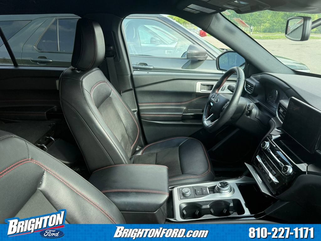 Certified 2023 Ford Explorer ST-Line AWD/4WD image 7