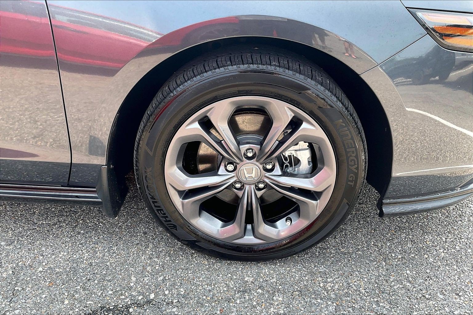 Used 2025 Honda Accord EX-L image 9