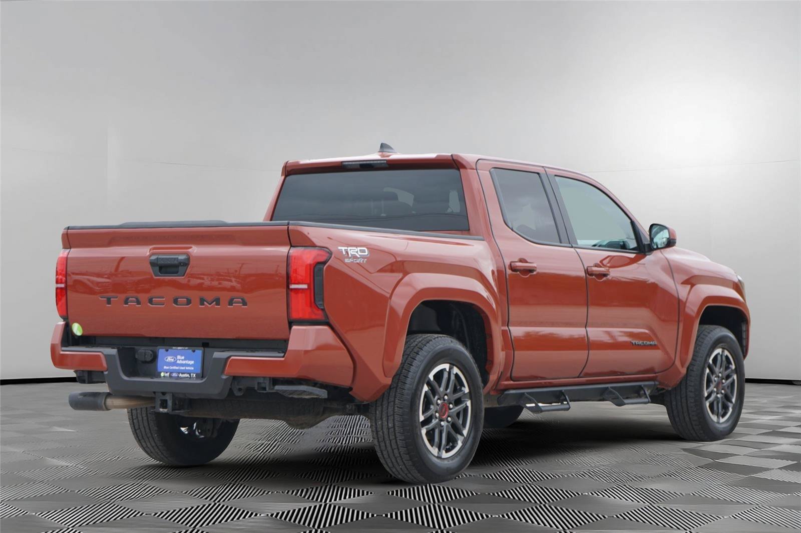 Used 2025 Toyota Tacoma TRD Sport RWD image 5