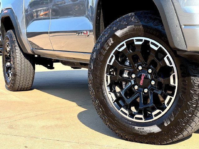 Used 2026 GMC Canyon AT4 AWD/4WD image 7