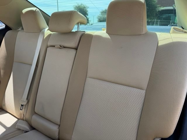 Used 2017 Toyota Corolla LE FWD image 19