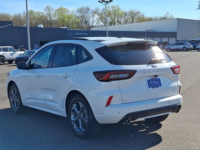 Certified 2023 Ford Escape ST-Line w/ Tech Pack #1 FWD image 4