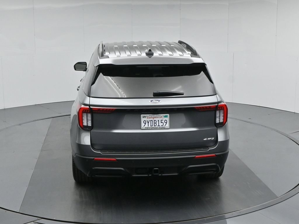 Certified 2025 Ford Explorer ST-Line w/ ST-Line Street Pack AWD/4WD image 43