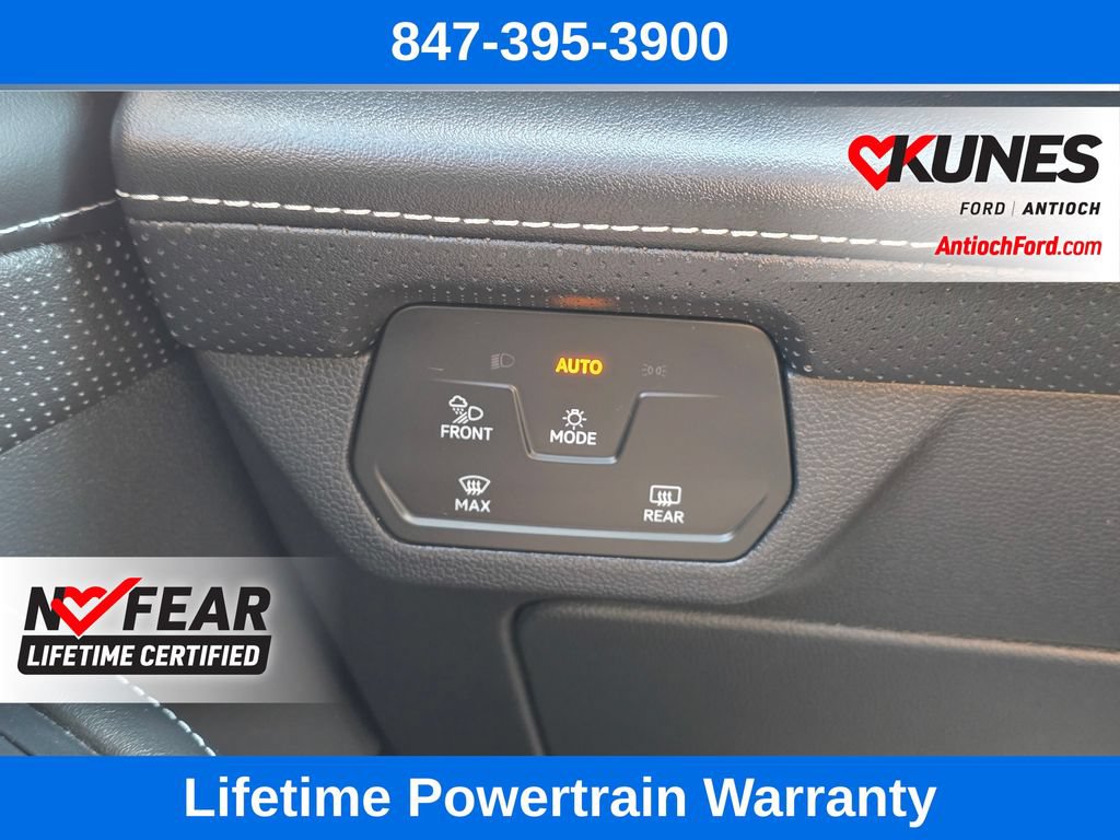 Used 2024 Volkswagen Atlas SE AWD/4WD image 30