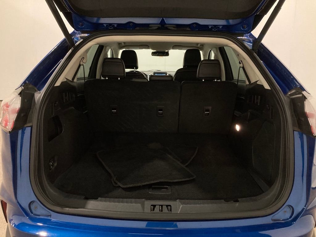 Certified 2024 Ford Edge Titanium image 5