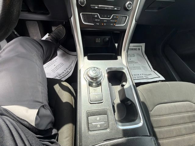 Certified 2020 Ford Fusion SE FWD image 25