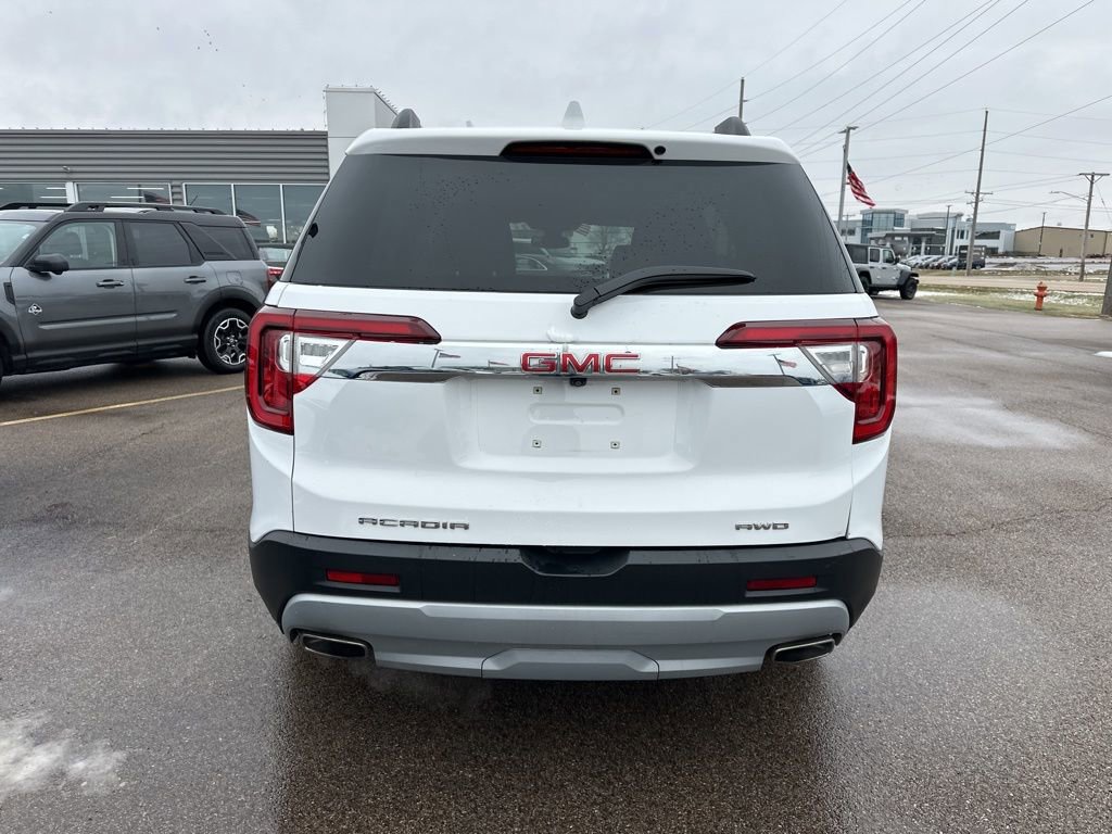 Used 2023 GMC Acadia SLT image 13