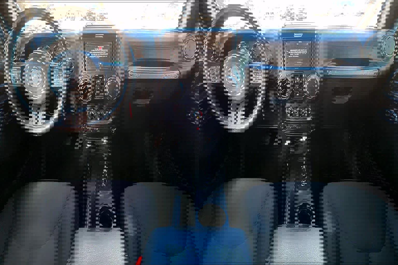 Used 2018 Jeep Wrangler Unlimited Sport S image 15