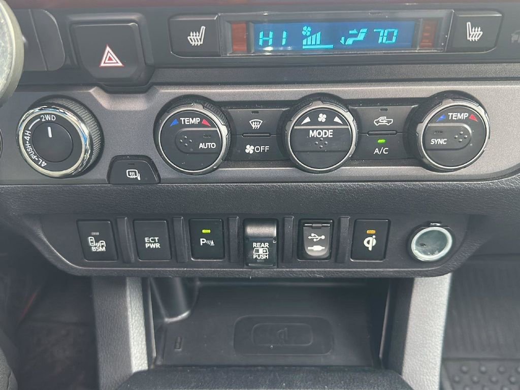 Used 2019 Toyota Tacoma TRD Off-Road image 14