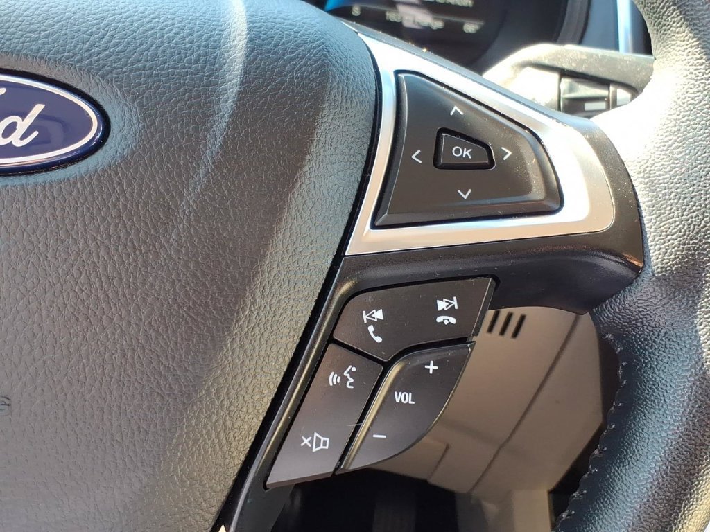Certified 2024 Ford Edge Titanium AWD/4WD image 24