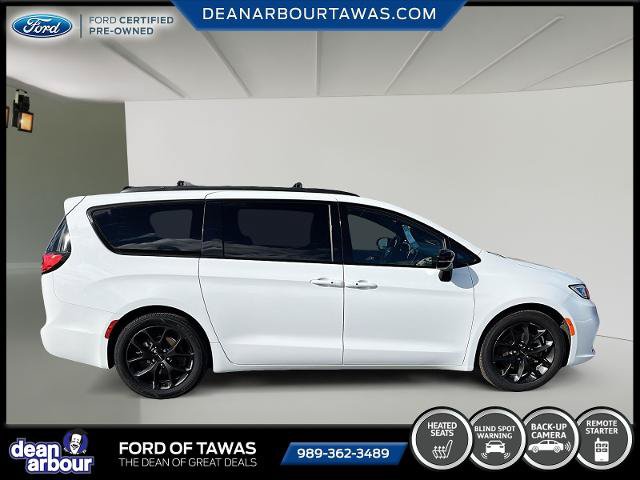 Used 2025 Chrysler Pacifica Limited FWD image 24