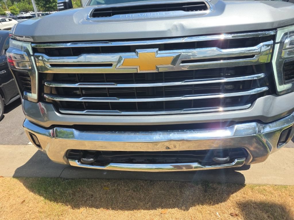 Used 2024 Chevrolet Silverado 2500 LTZ AWD/4WD image 17