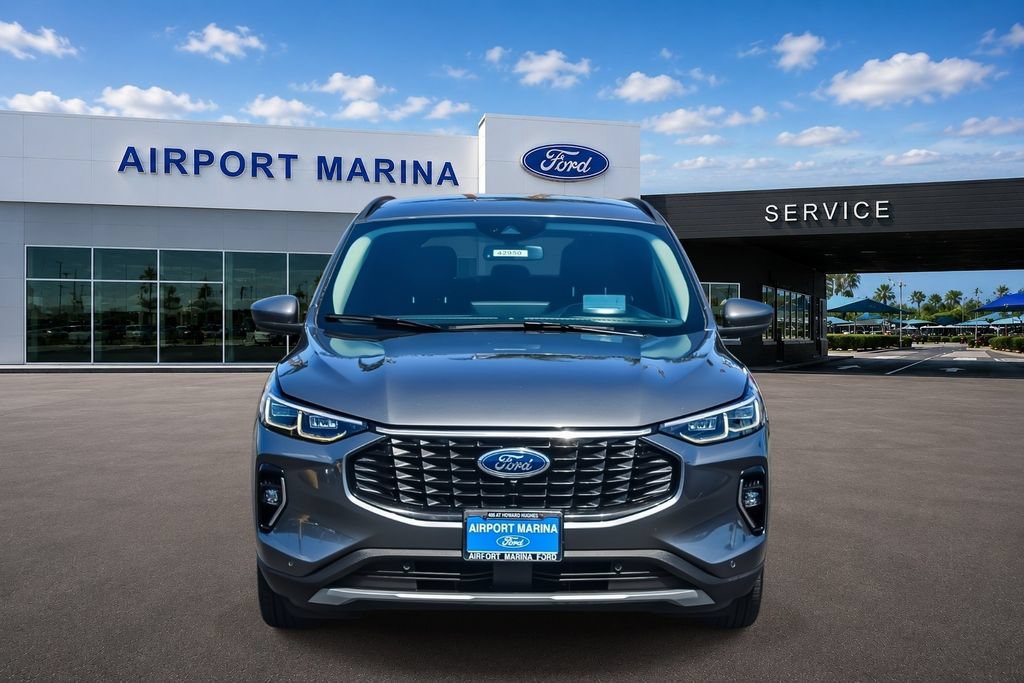 Certified 2023 Ford Escape Platinum w/ Premium Technology Package FWD image 3