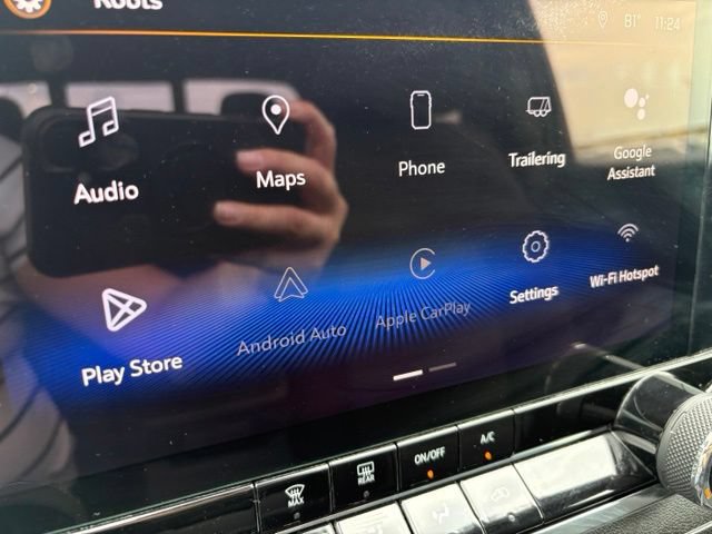 Used 2023 Chevrolet Colorado Trail Boss w/ Advanced Trailering Package AWD/4WD image 7