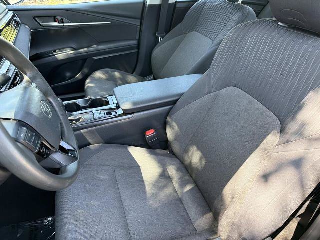 Used 2025 Toyota Camry LE FWD image 20