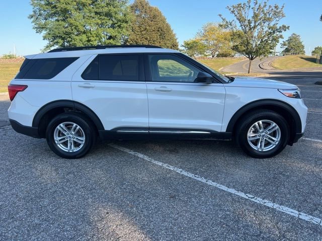 Certified 2022 Ford Explorer XLT w/ Class IV Trailer Tow Package image 9