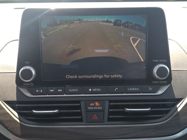 Used 2025 Nissan Altima 2.5 SV FWD image 26