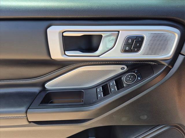 Certified 2020 Ford Explorer ST w/ Premium Technology Package AWD/4WD image 16