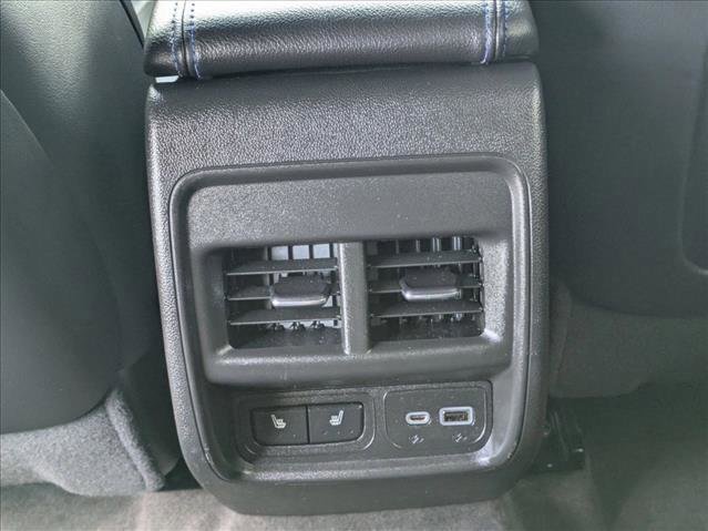 Used 2024 Cadillac XT4 Sport image 18