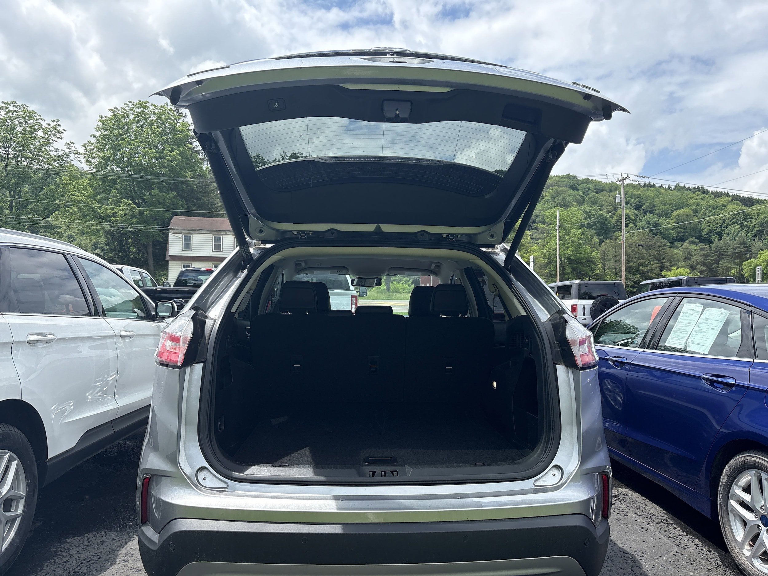 Certified 2022 Ford Edge SEL w/ Convenience Package AWD/4WD image 5