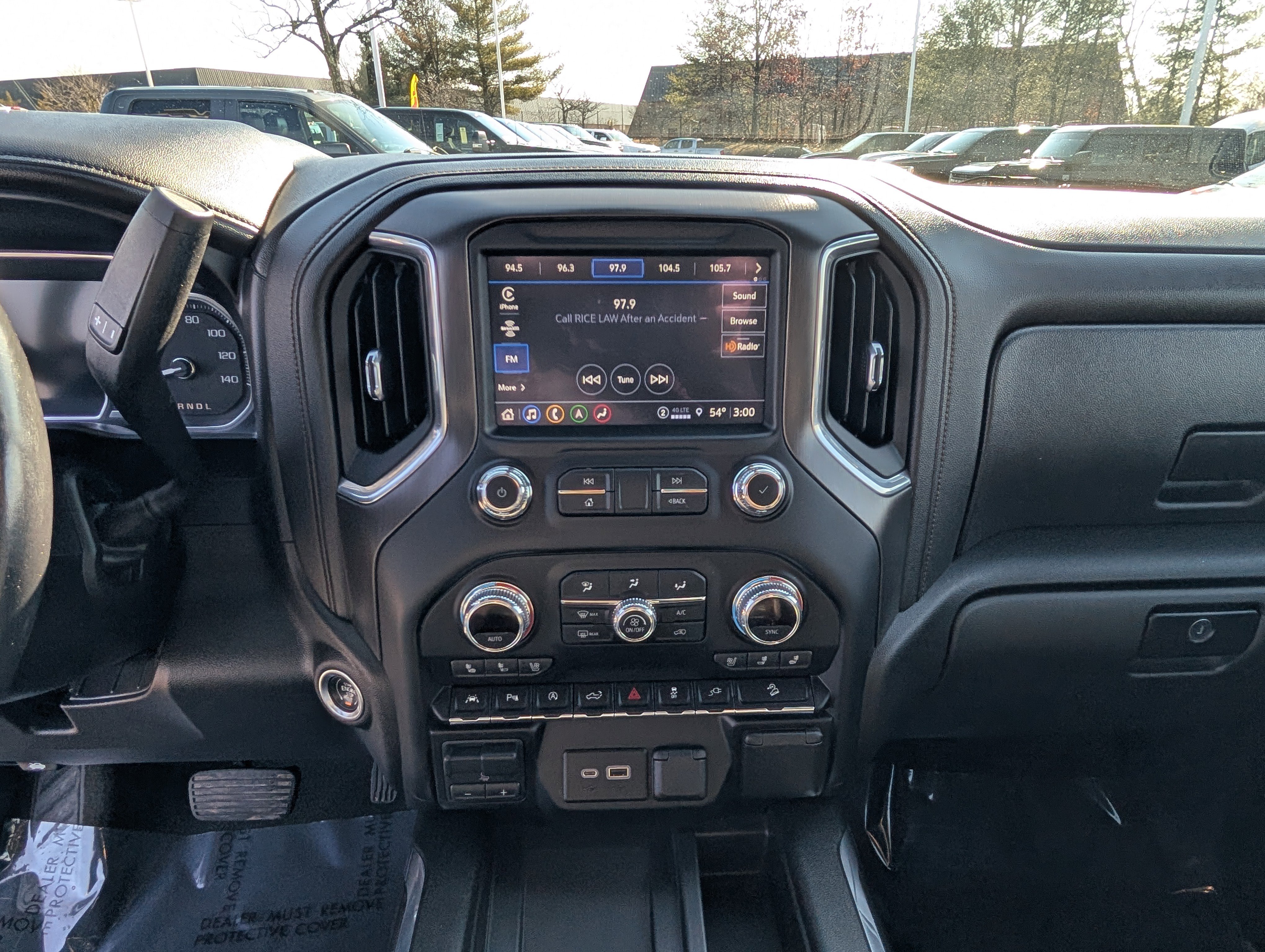Used 2021 GMC Sierra 1500 AT4 w/ AT4 Premium Package image 16