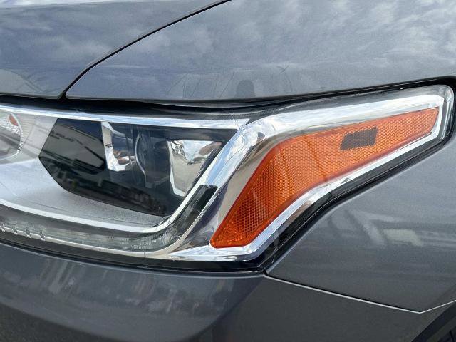 Used 2021 Chevrolet Traverse LS w/ LPO, Floor Liner Package FWD image 10