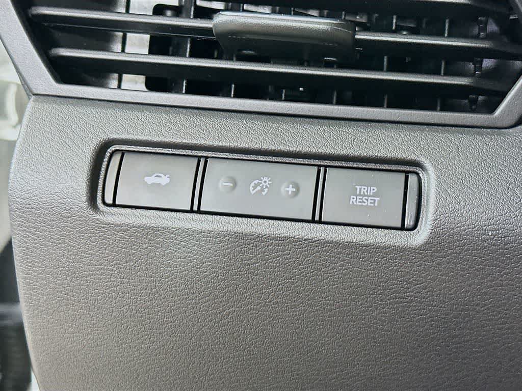 Used 2024 Nissan Altima 2.5 SR FWD image 26