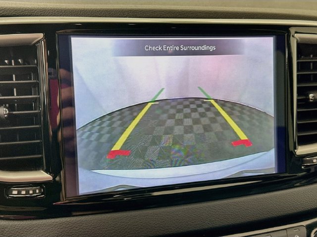 Used 2025 Chrysler Pacifica Select FWD image 18