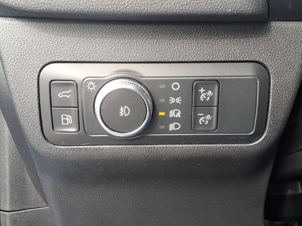 Certified 2021 Ford Escape Titanium AWD/4WD image 19
