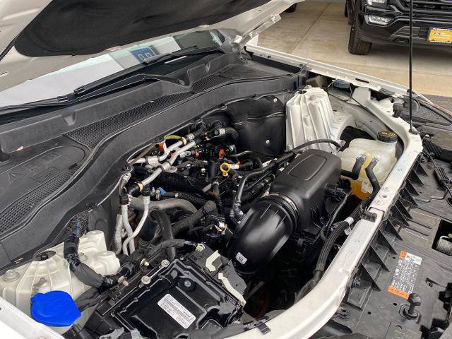 Certified 2022 Ford Explorer XLT w/ Equipment Group 202A AWD/4WD image 11