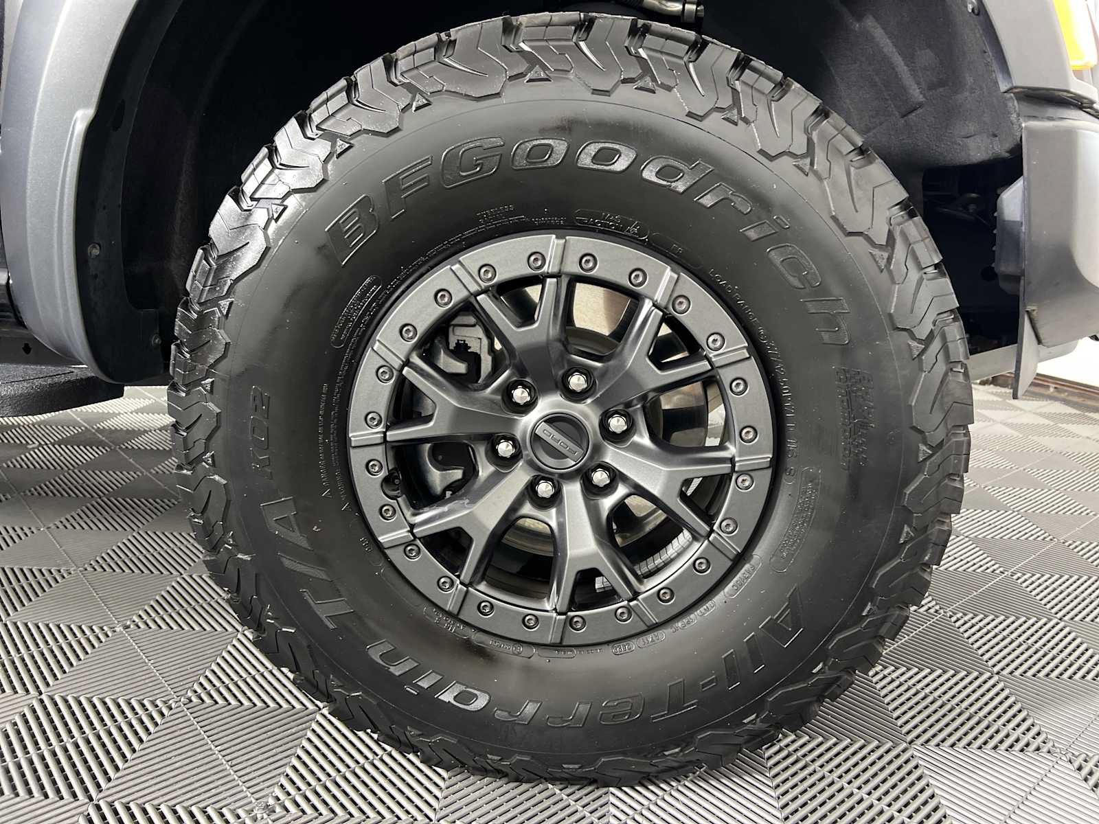 Certified 2022 Ford F150 Raptor w/ Raptor 37 Performance Package AWD/4WD image 11