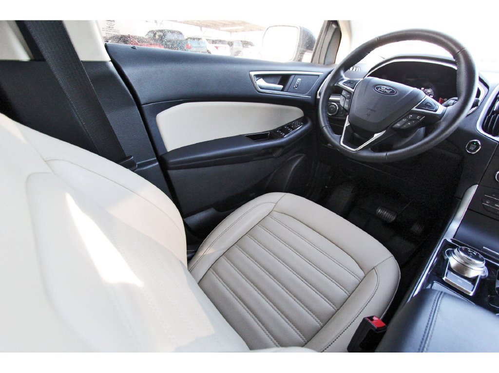 Certified 2019 Ford Edge SEL w/ Equipment Group 201A FWD image 11