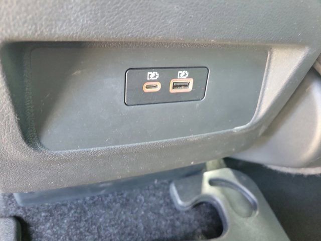 Used 2025 Nissan Frontier S RWD image 15