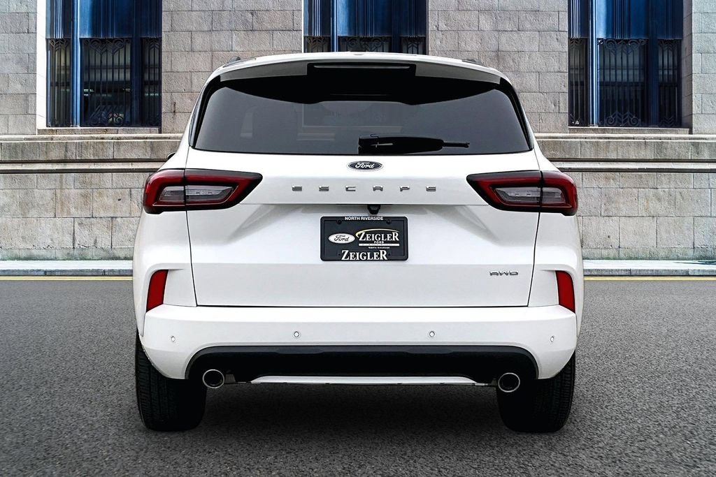 Certified 2023 Ford Escape ST-Line Select w/ Tech Pack #2 AWD/4WD image 4